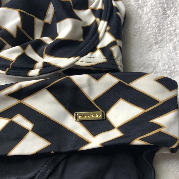 Marie Claire 34B bathing suit - Picture 2 of 3